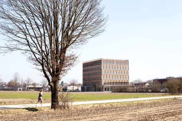 kantoorgebouwiok_hub_geel_c_ilse_liekens.jpg