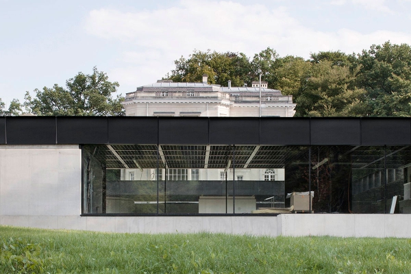 sportcommplexlafraineuse_spa_baukunst_maxime_delvaux.jpg