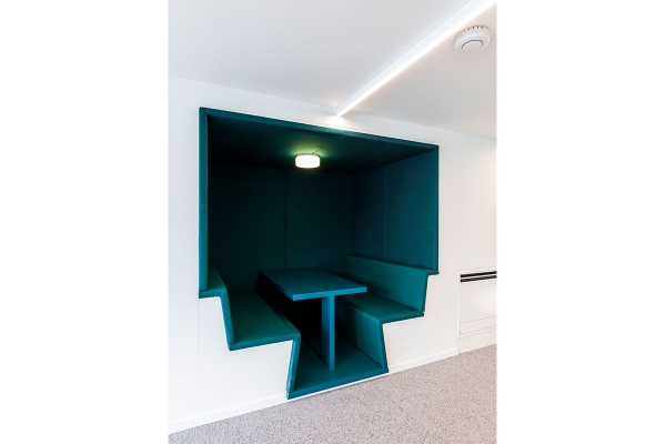 set-office-bvb-068_adjusted.jpg