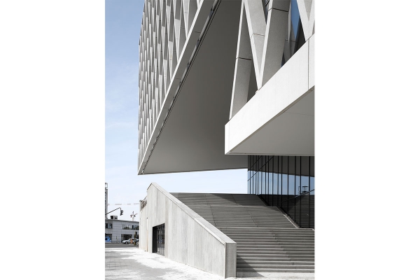 aphogeschool151216aha10yvanglavie45colorcorrection.jpg