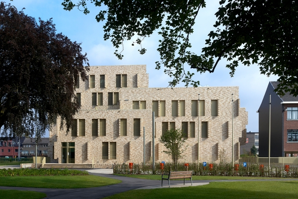lavaarchitectenpolitiemoltoongrobet010.jpg