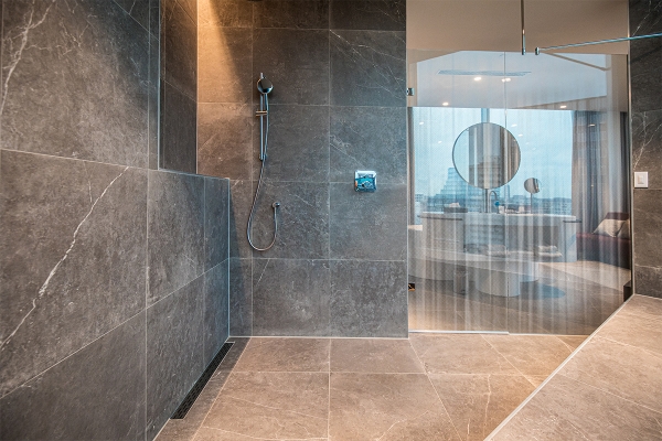 acoshowerdraindouchegootmaatwerkbijvandervalkhotelamsterdamzuidasfotos3.jpg